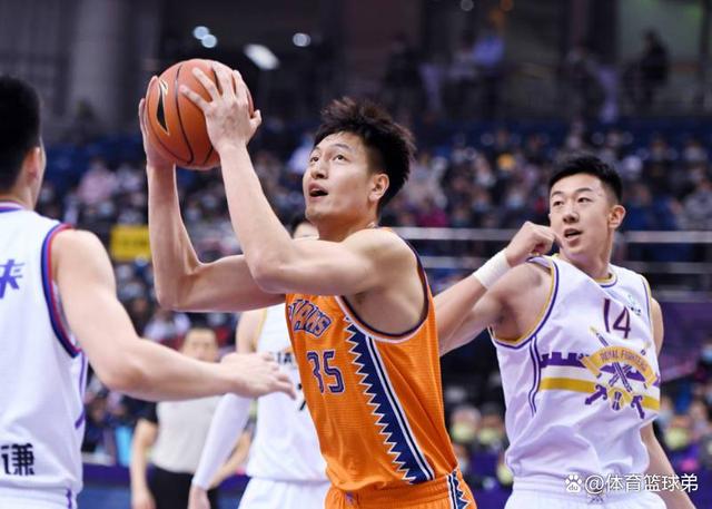 王哲林nba选秀(王哲林nba选秀现场)