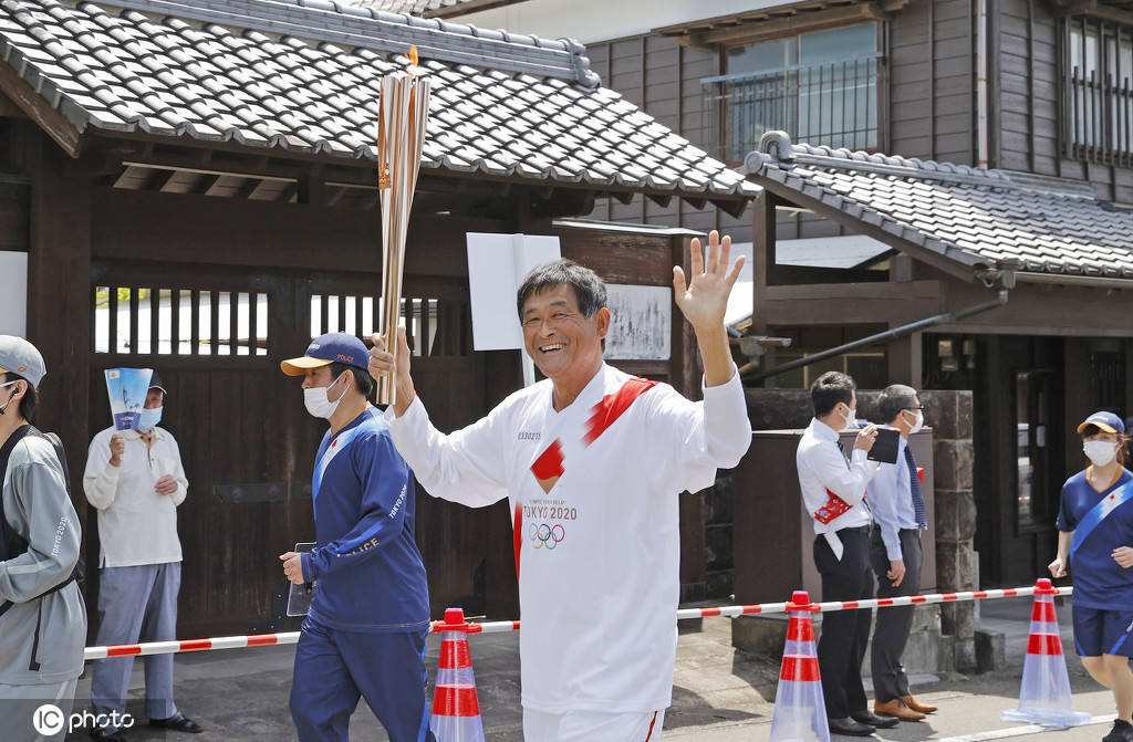 奥运火炬传交日本(日本奥运会火炬传递)