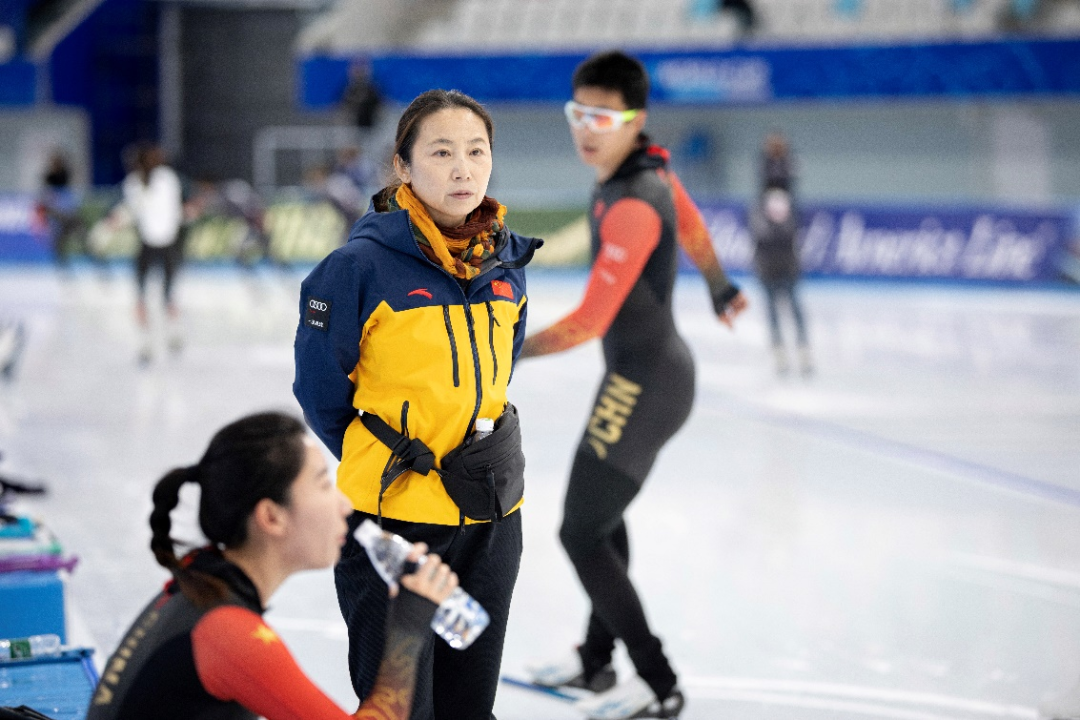 短道速滑世界杯中国2金2铜收官(20212022短道速滑世界杯)